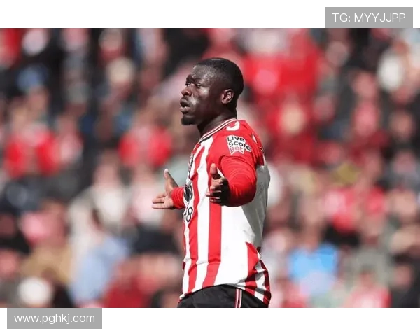 布罗比犯规致罗梅罗伤情 英超裁判判罚争议